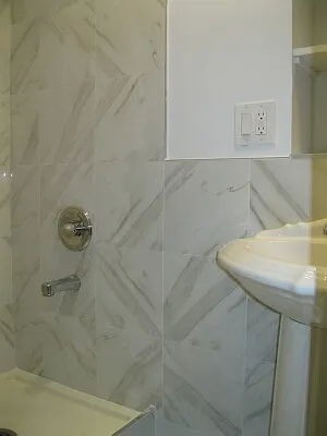 Rented by Tower Brokerage | media 35