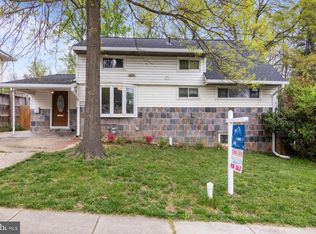 902 Brice Rd, Rockville, MD 20852