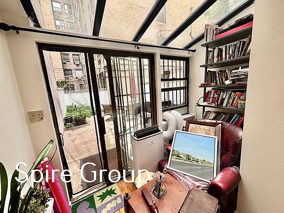 2nd image of 255 W 93rd St APT 1N