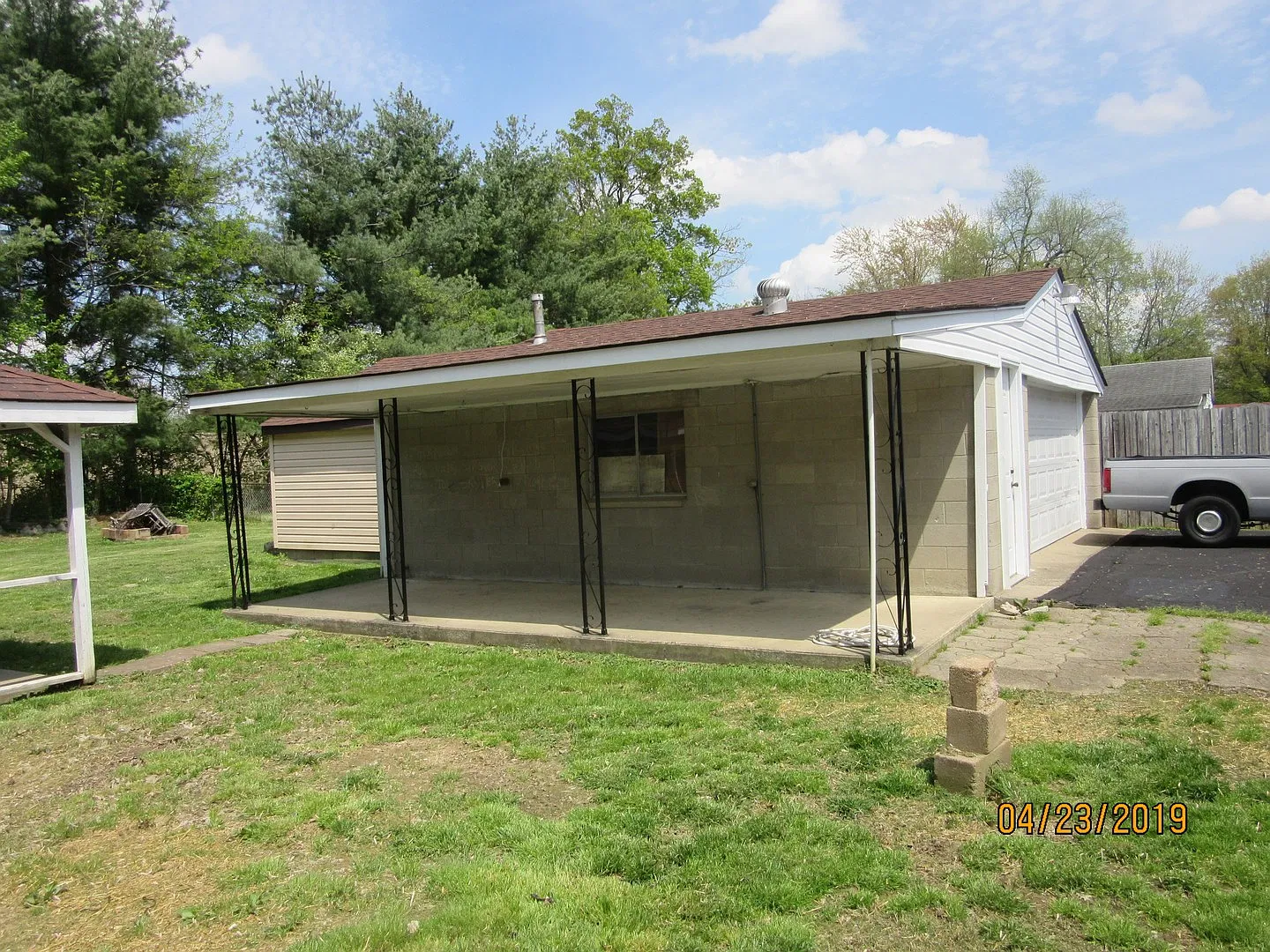 Beautiful, newly renovated 3 bedroom / 1 bath house — Photo 4