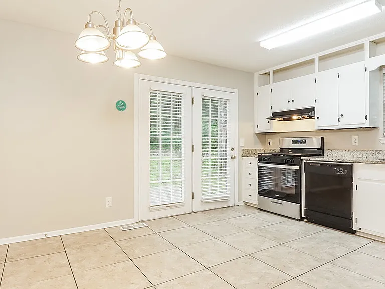 6518 Chrissy Dr — Photo 7