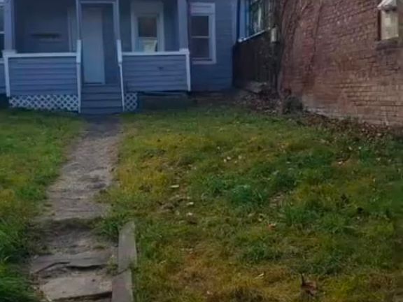 3rd image of 237 1st St