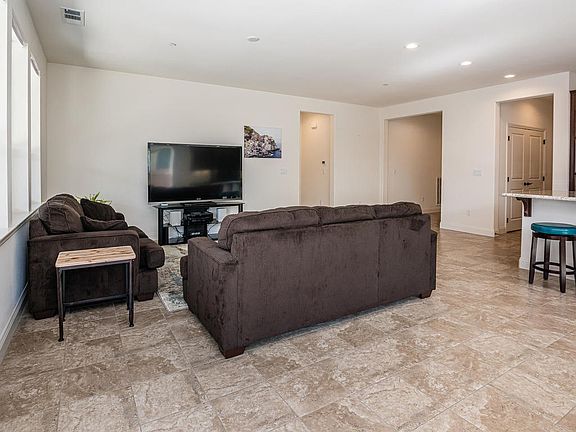 5th image of 1101 Trail View Pl