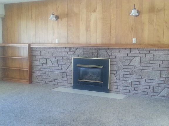 2nd image of 1415 Wallace Dr #A