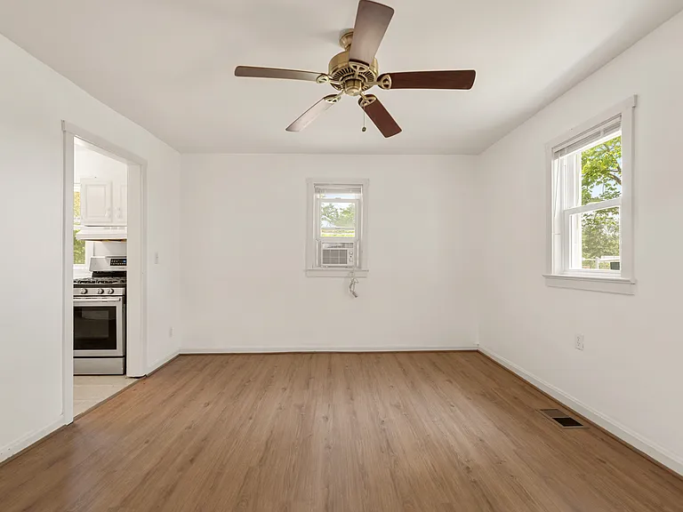 10680 Mary J Champ Way — Photo 5