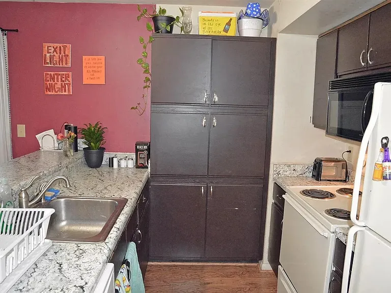812 Cascade Ct — Photo 4