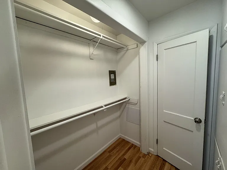 2318 Fenwick Dr — Photo 32