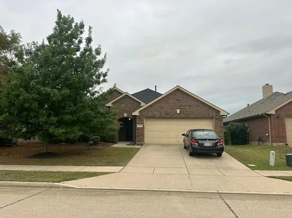 1725 Castle Creek Dr, Little Elm, TX 75068