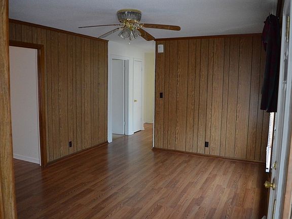 4th image of 2256 Blakemore Dr