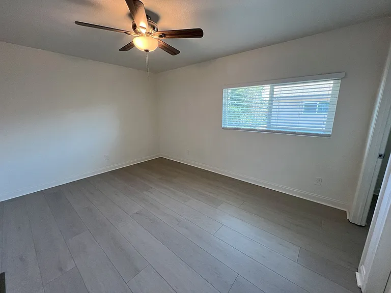 431 Van Houten Ave — Photo 11