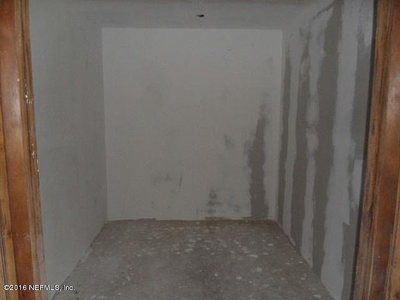 4th image of 1674 Blue Jay Ln