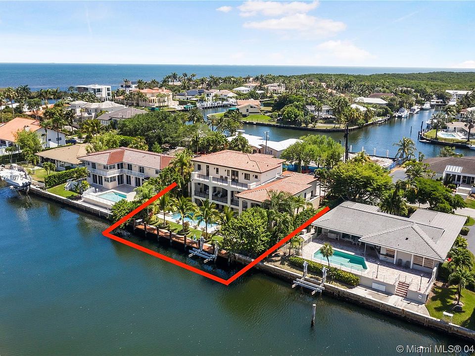 Direct Ocean Access to Biscayne Bay  & Life is Beautiful by the Sea