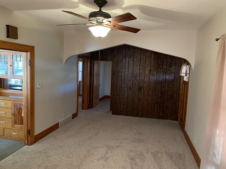 306 E 3rd St #1 — Photo 3