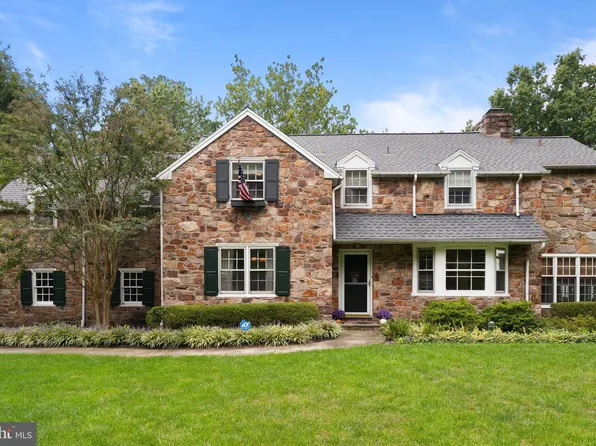 507 Meadowbrook Cir, Wayne, PA 19087