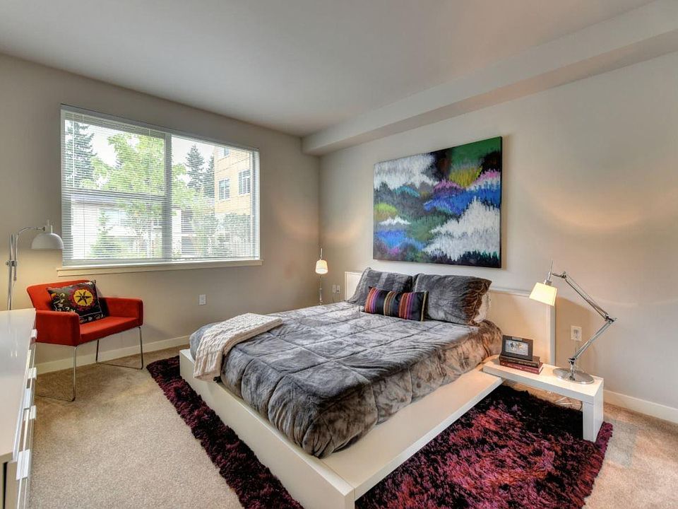 2nd image of 820 153rd Ave NE APT C302