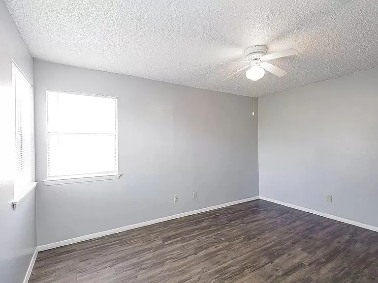Copper Mill Apartments — Photo 9