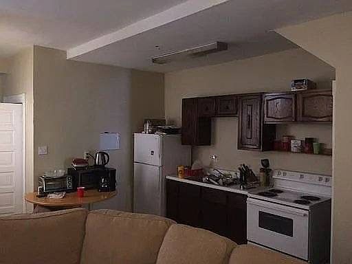 3rd image of 1305 W Cary St #2