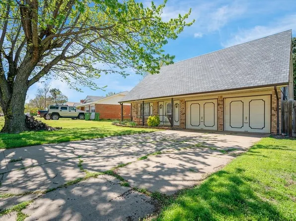 206 N Ranchwood Blvd, Yukon, OK 73099