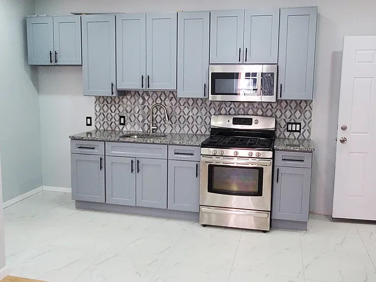 236 Fulton Ave #2 — Photo 9