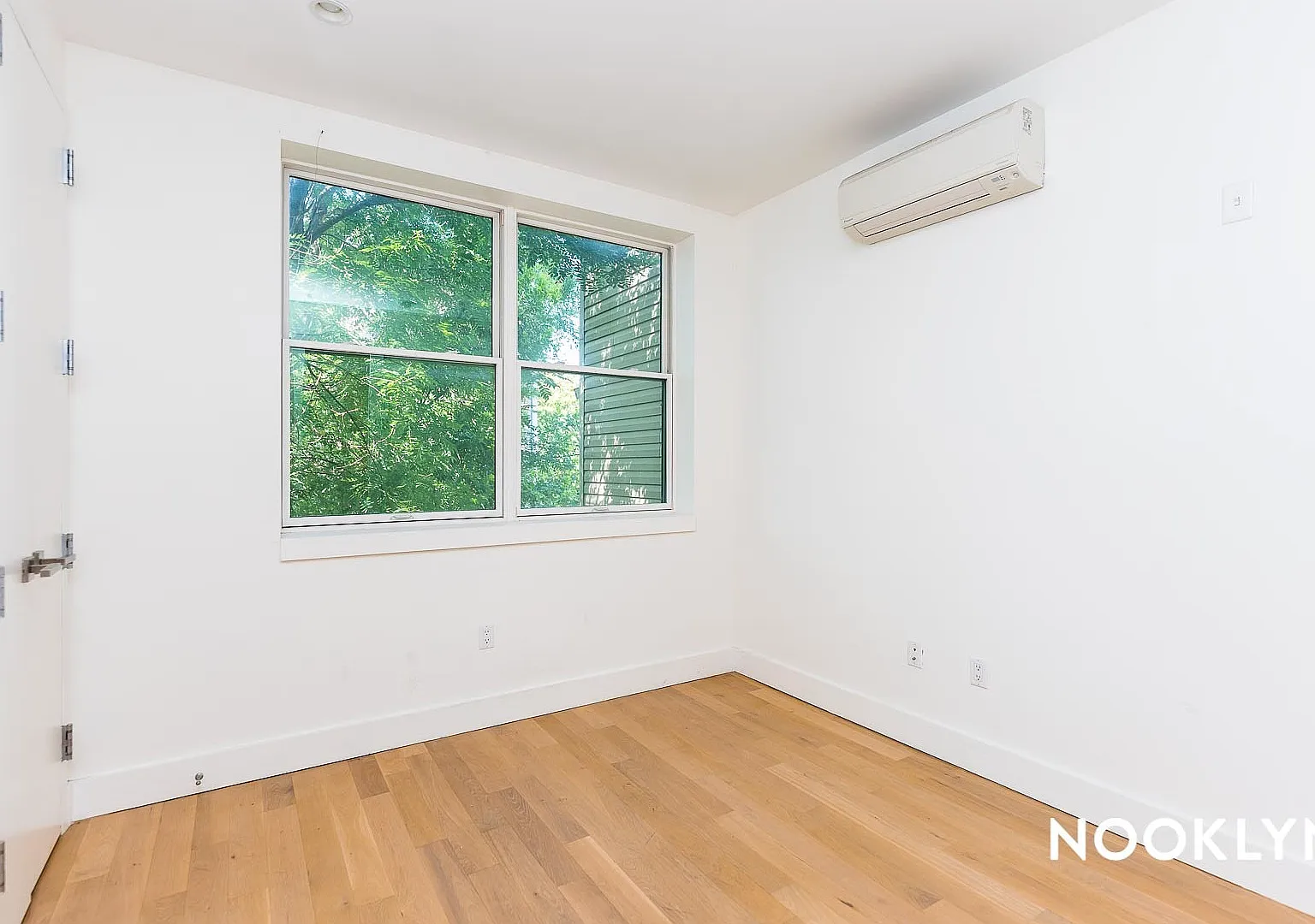 829 Willoughby Avenue — Photo 3