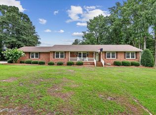2444 Creekside Road, Kinston, NC 28504
