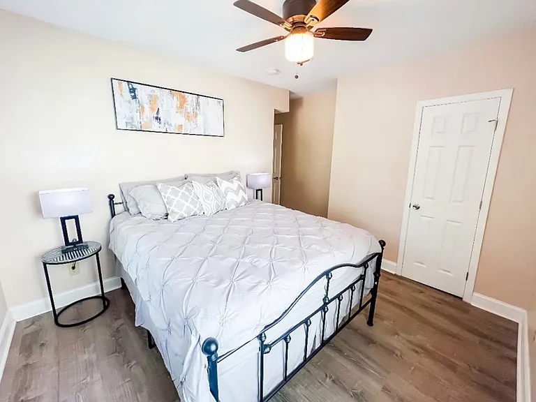 516 N Broadway #202 — Photo 22