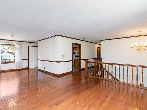 4th image of 109 Country Lodge Rd