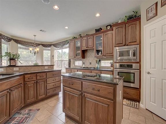 3rd image of 4008 Madison Ct