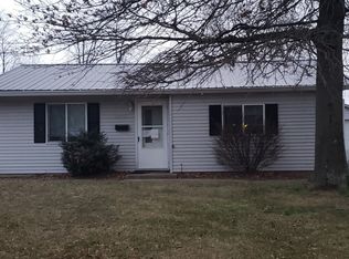 4053 N Camelot Dr, Decatur, IL 62526