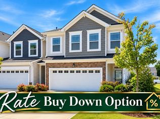 755 Creekway Dr, Fuquay Varina, NC 27526