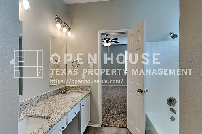 1304 Eagle Wing Ln — Photo 13