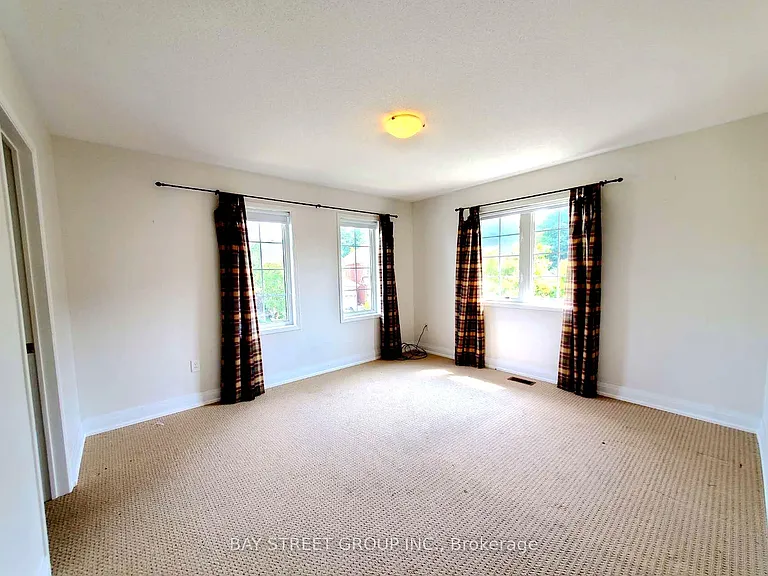 89 Skywood Dr — Photo 17