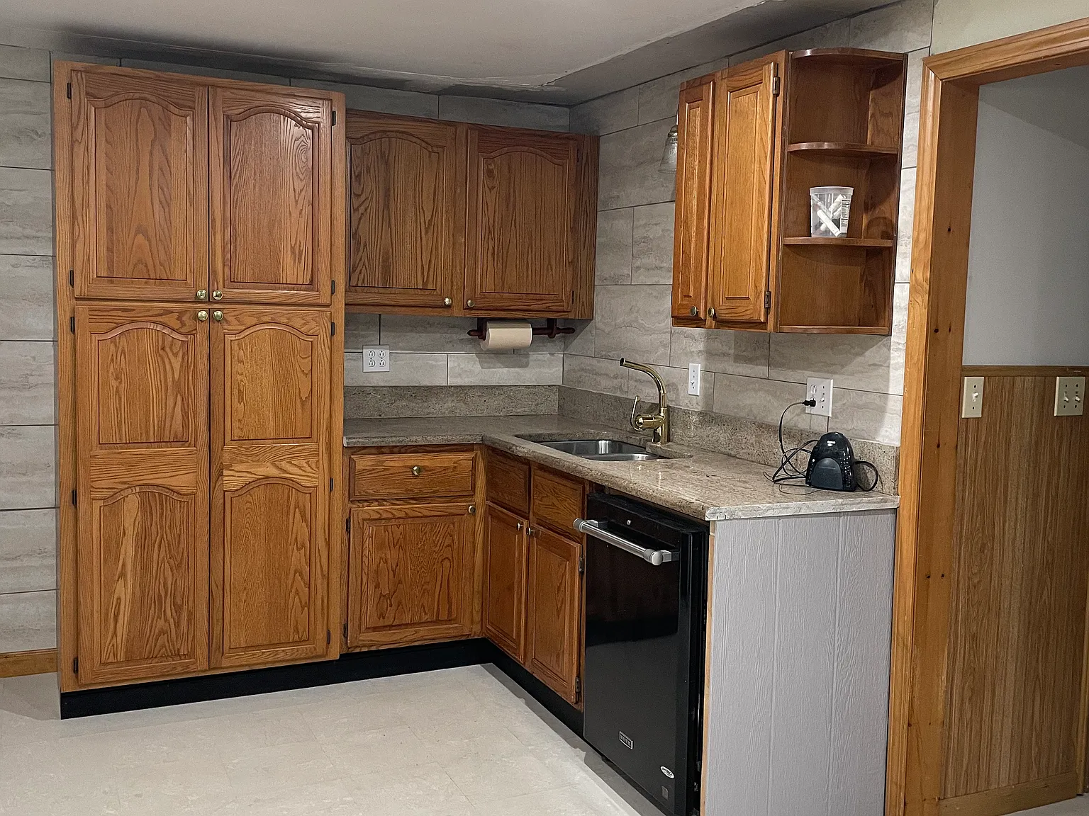 46 Linda Dr — Photo 3
