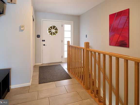 2nd image of 1612 Elizabeth Rd