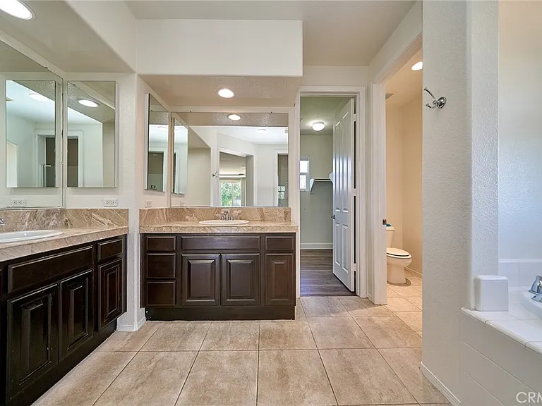 8827 Soothing Ct — Photo 33