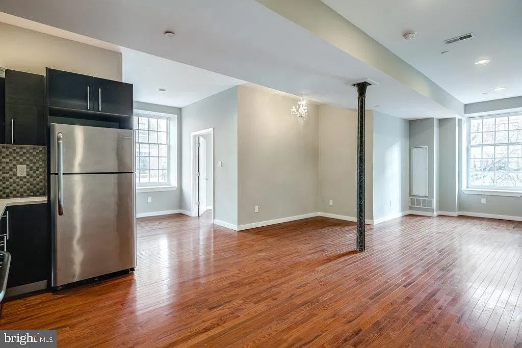 1 bed, 1.0 bath, 3992 sqft, $1,895 — Photo 3
