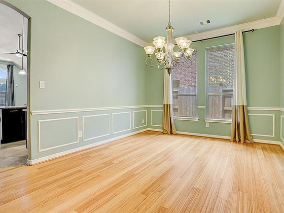 3rd image of 17331 Fechser Ln