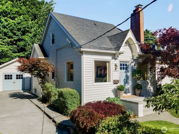 3260 42nd Avenue SW, Seattle, WA 98116
