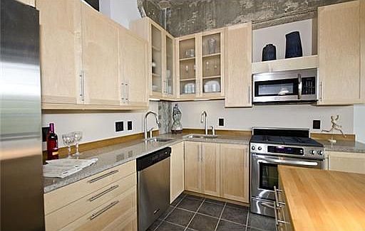4th image of 315 2nd St APT 312