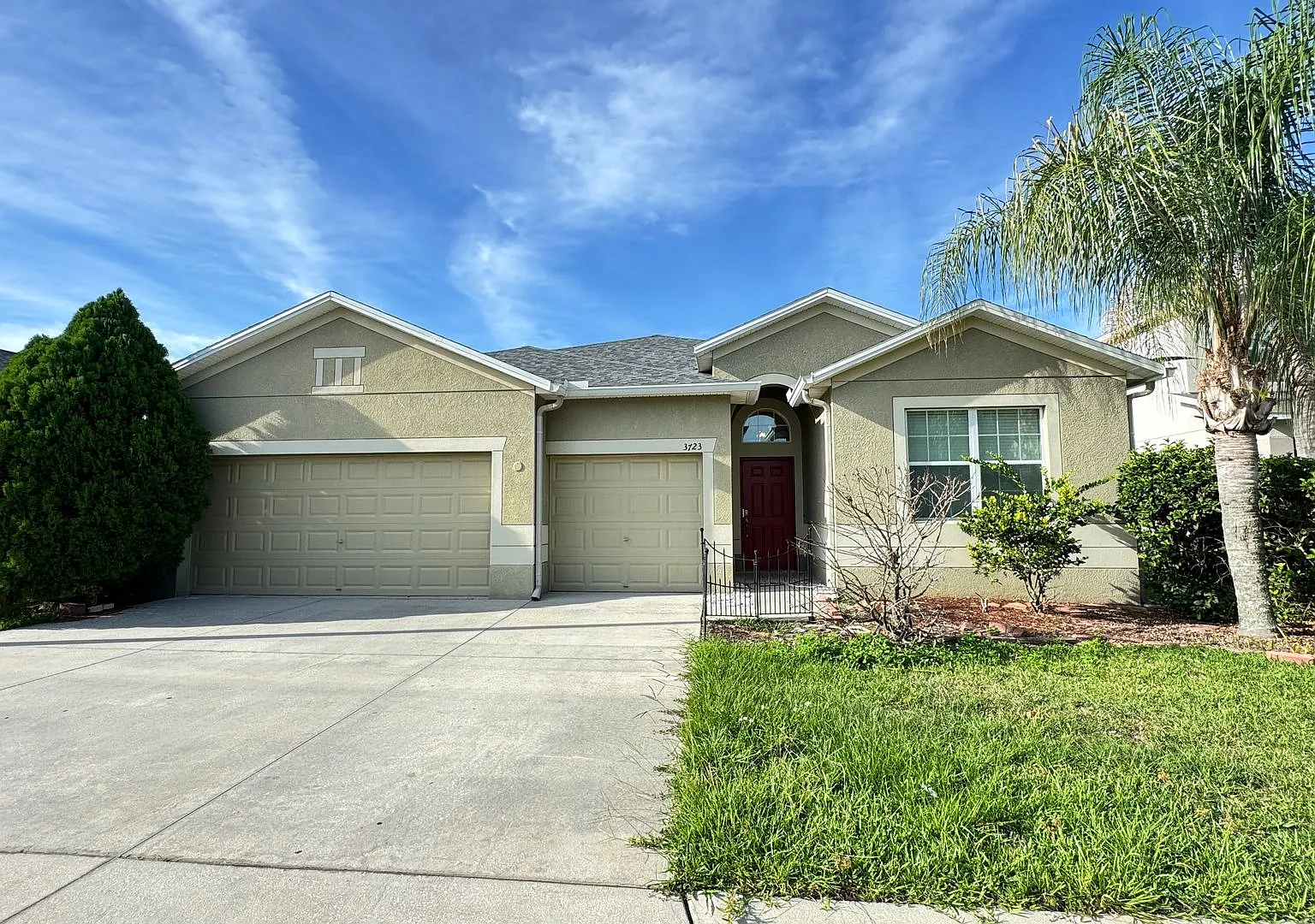 Beautiful, Spacious 4 Bedroom, 3 Bathroom Home in Lakeland!! — Photo 1