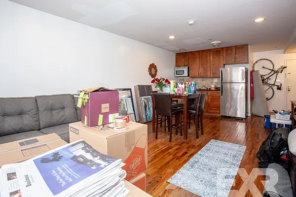 Rented by EXR | media 13