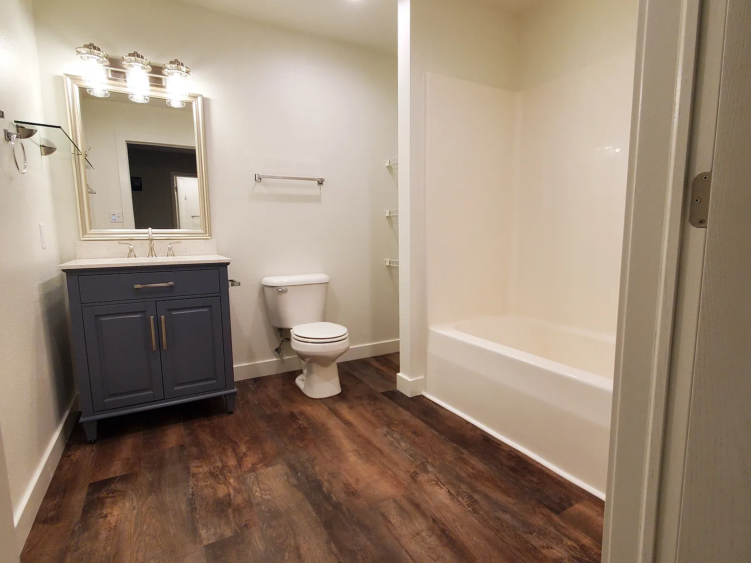 2322 College Street - 7 — Photo 4