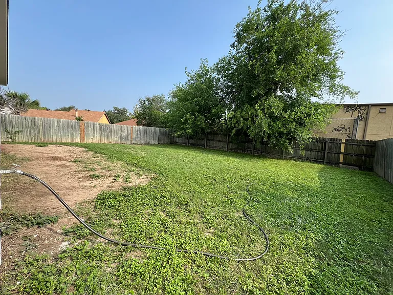 8818 Ridge Gate St — Photo 24