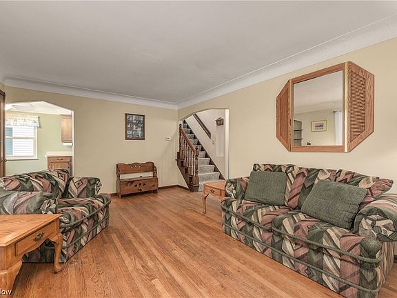 5th image of 6903 Farnsworth Dr