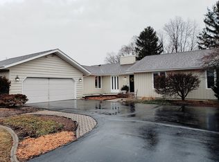 1155 Felten Rd, Aurora, IL 60502