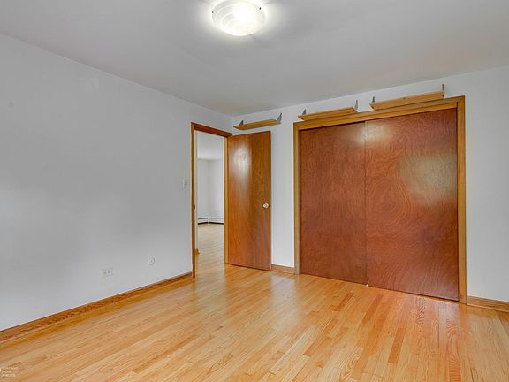 5th image of 5653 S Blackstone Ave APT 2W