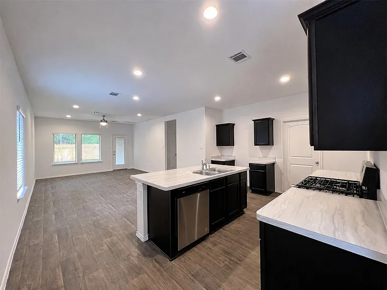 14918 Cypress Hollow Dr — Photo 5
