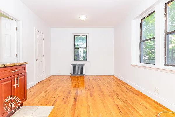 Rented by MySpaceNYC | media 22