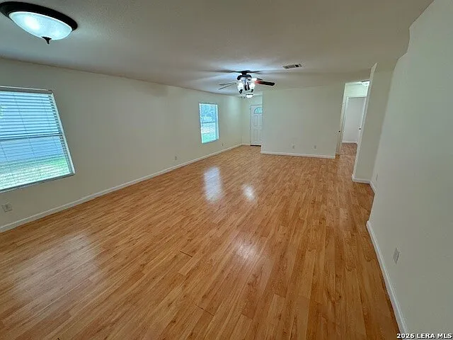 144 S Willow Way — Photo 4