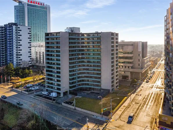 111 Riverside Dr E #311, Windsor, ON N9A 2S6